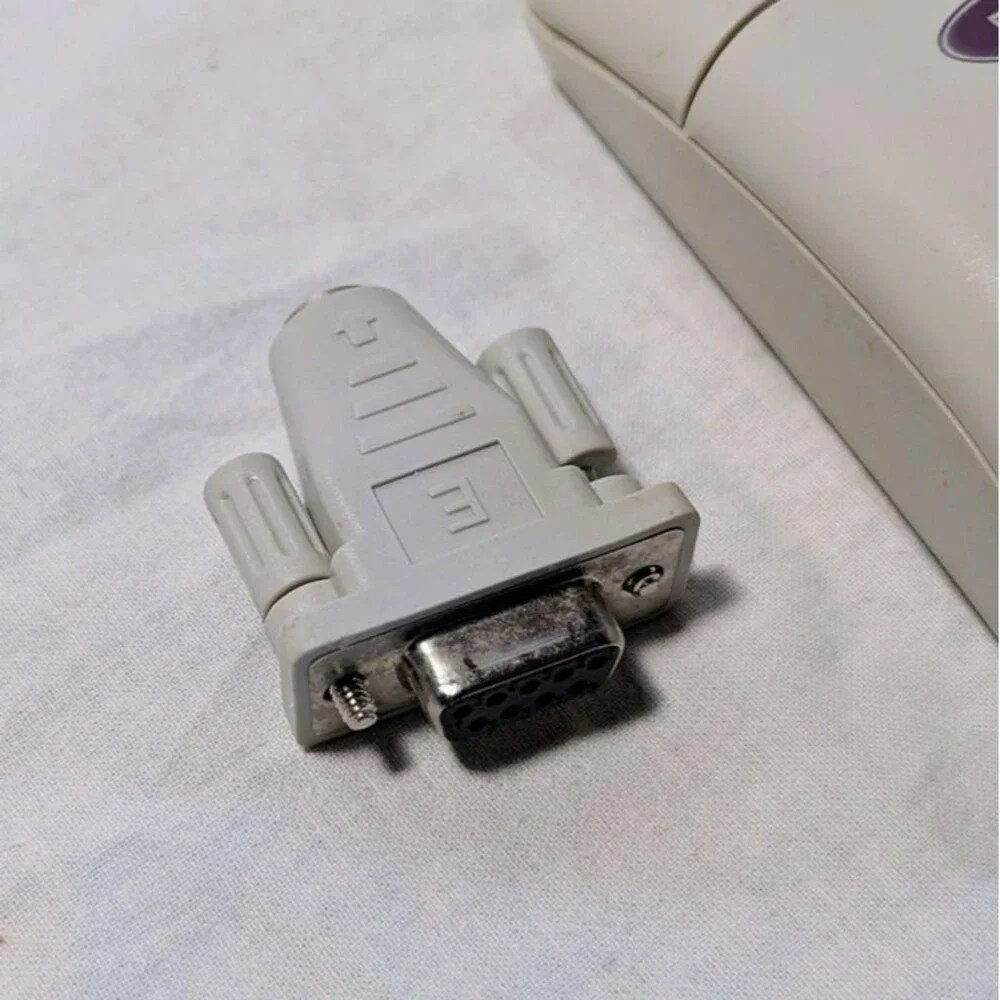 Vintage Belkin Serial & PS/2 Mouse - 990130122
